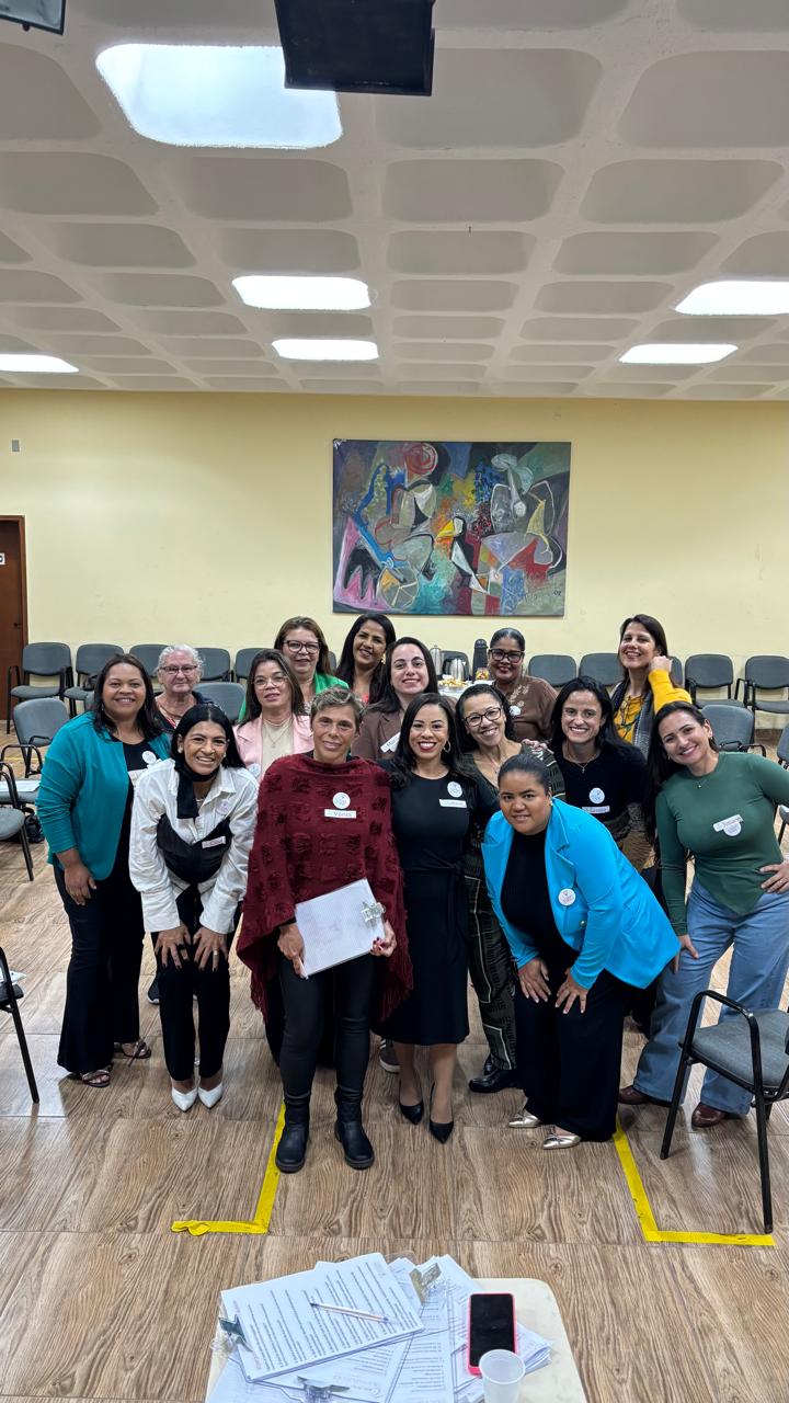 Grupo de mulheres da Comunidade Transbordo